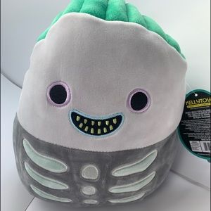 NWT Squishmallow Nightmare before Christmas Barrel